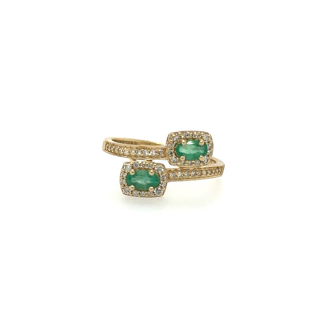 Anillo De Oro Amarillo Y Esmeralda Con Diamantes 0.72 Ct.
