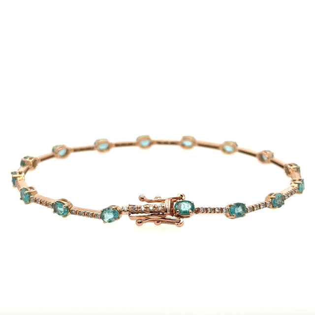 Pulsera De Oro Rosa De 18 Quilates Con Esmeraldas Y Diamantes 2.65 Ct.
